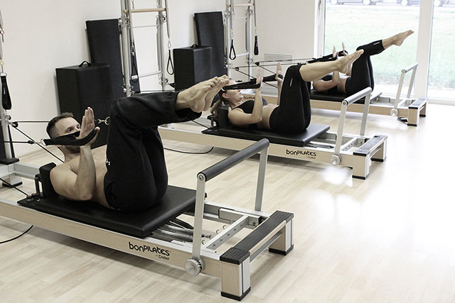 Pilates Reformer v MoveGym